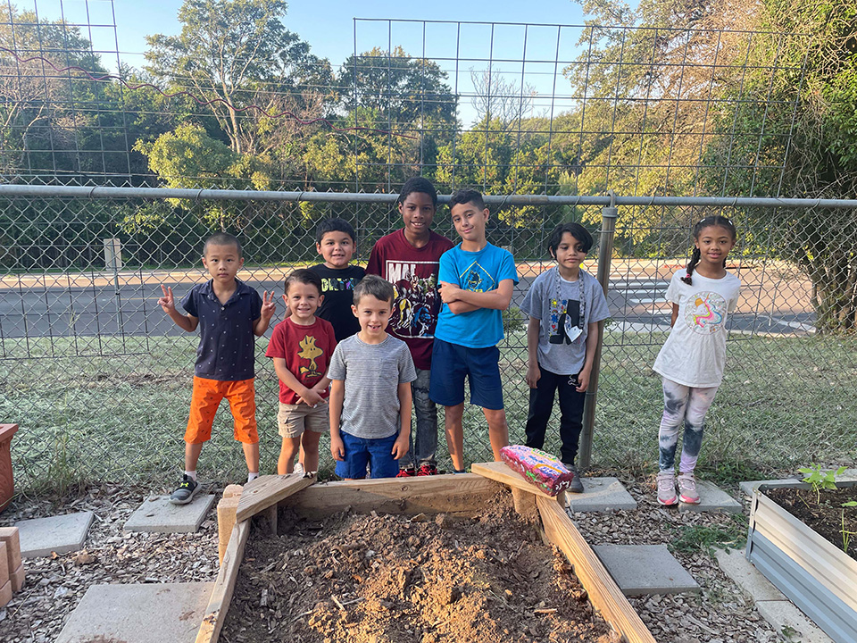 Dillo Garden Hill Elementary School